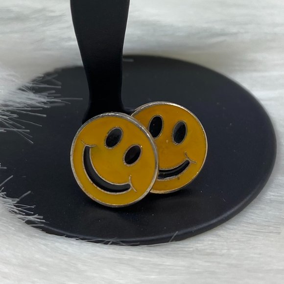 Vintage Jewelry - Vintage 90s Enamel Smiley Face Pierced Earrings